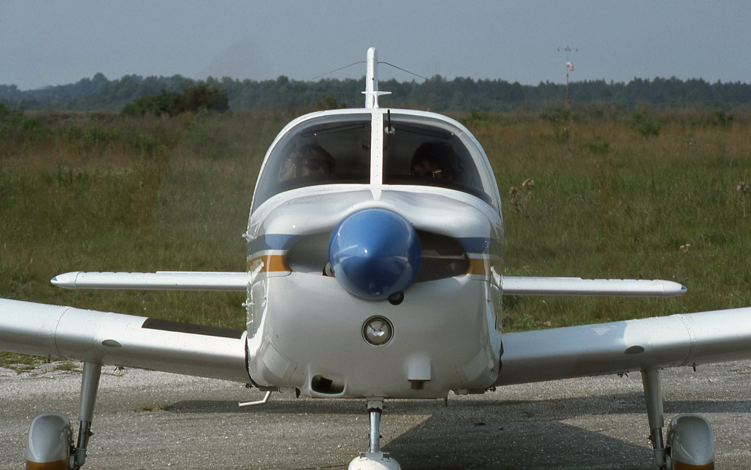 パイパーアーチャーII POH Archer II — Piper Aviation Museum